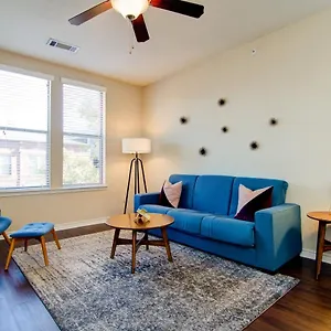 Loft Style 1.5 Bedroom Walk 2 Downtown! Sleeps 6! Memphis